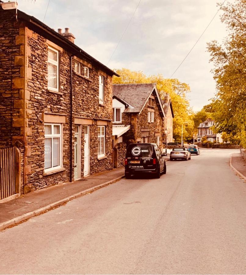 Woodland Cottage - Private Courtyard - Pet Friendly Retreat In The Heart Of Windermere Extérieur photo