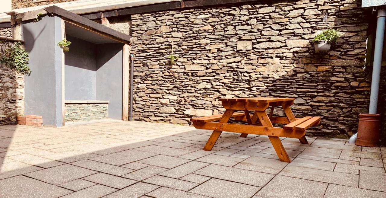 Woodland Cottage - Private Courtyard - Pet Friendly Retreat In The Heart Of Windermere Extérieur photo