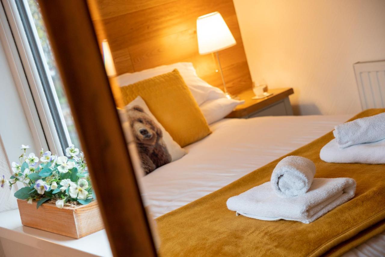 Woodland Cottage - Private Courtyard - Pet Friendly Retreat In The Heart Of Windermere Extérieur photo